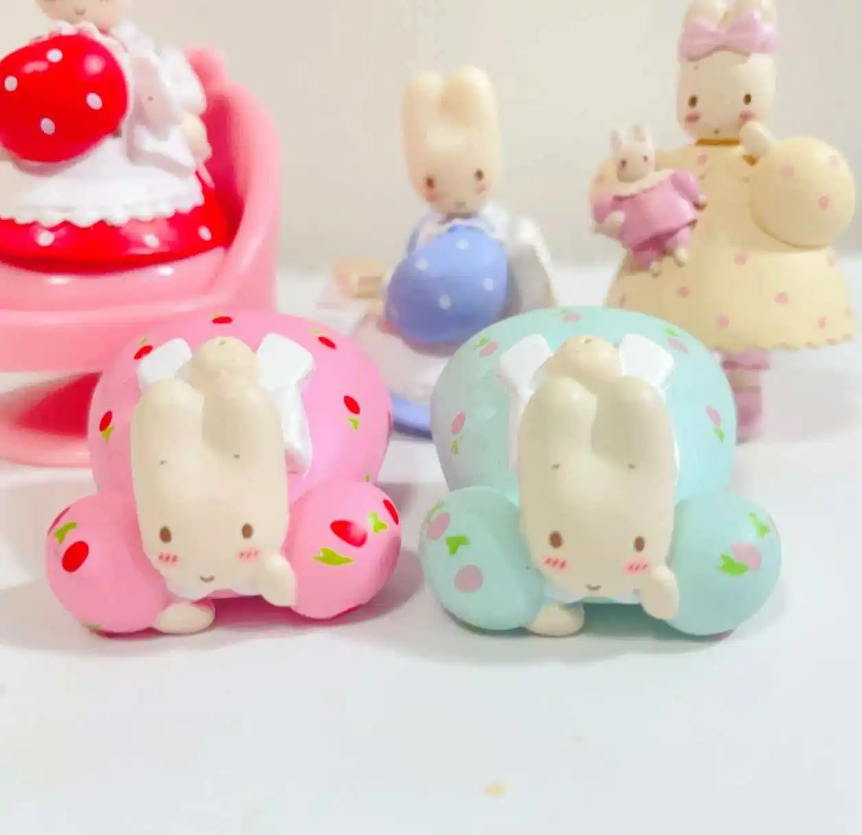 Nuevo Producto en Stock: Colgante de Muñeca Conejo Jazmín, Etiqueta Acrílica Colgante, Llavero de Caja Sorpresa, Conejo Floral Francés para el Té de la Tarde