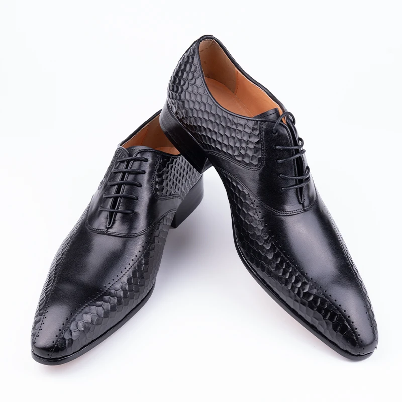 Męskie buty wizytowe Boczne drukowanie Klasyczne oksfordzie Prawdziwa skóra Sapatos Sociais Masculino Męskie modne buty ze szpicem