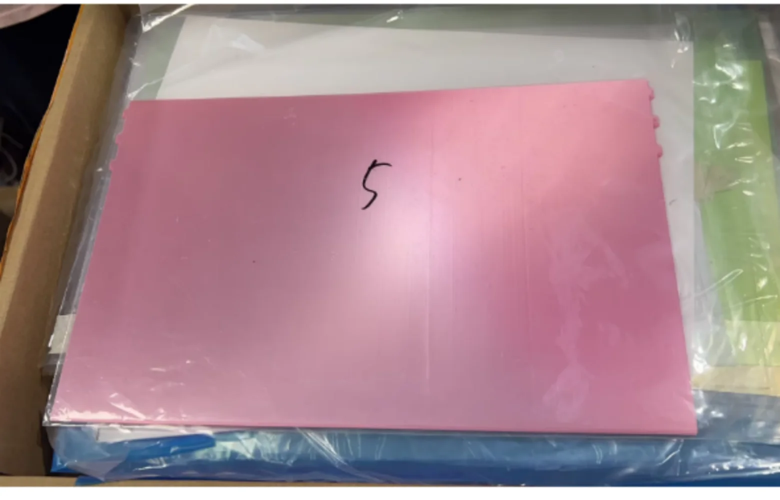 Oryginalne podświetlenie LCD do Macbook Pro A1706 A1708 A2159 A1989 A1932 A2179 A2337 A2338 A2251 A2289 Tylna folia odblaskowa — zdjęcie 6