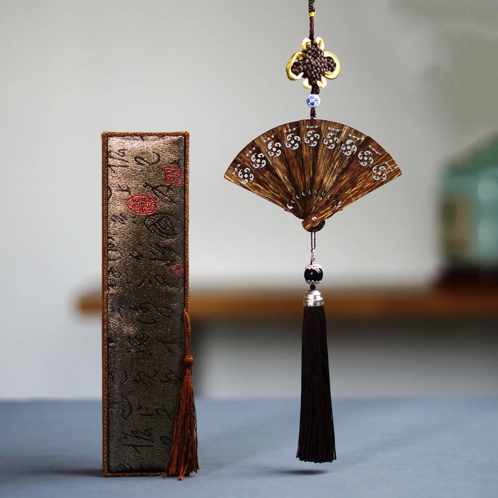 

Благоприятный веер в классическом китайском стиле, благоприятный орнамент фэн-шуй, резьба ручной работы, выдолбленный ручной веер