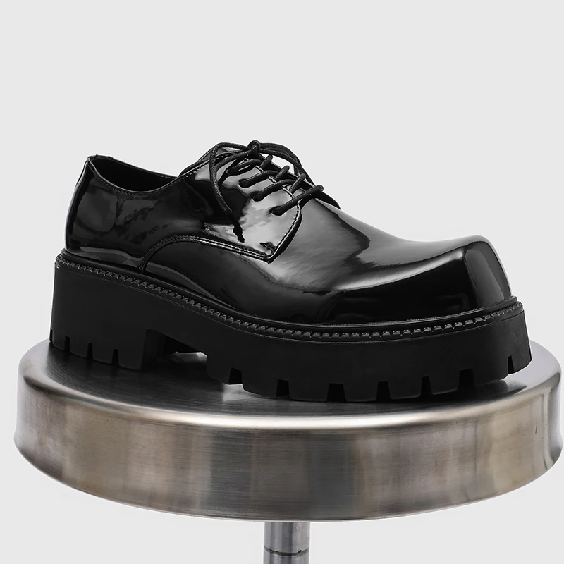 Nuevos zapatos Derby clásicos para hombre, zapatos negros informales cómodos de suela gruesa, zapatos de cuero de moda, zapatos sociales para hombre