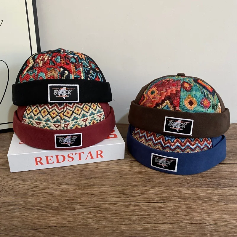 New Personalized Pattern Patch Hip-hop Landlord Hat Street Yuppie Fashion Men and Women Short-brimmed Beanie Cap Melon Skin Hats