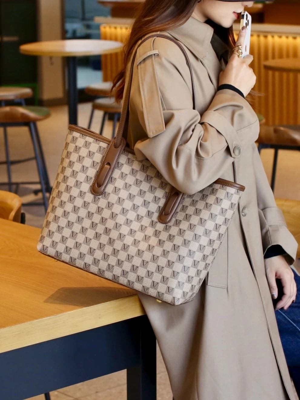 bolso-de-mujer-inviere-2026-otono-invierno-gran-capacidad-a-la-moda-de-hombro-tipo-tote-casual-chic-estilo-retro-amer