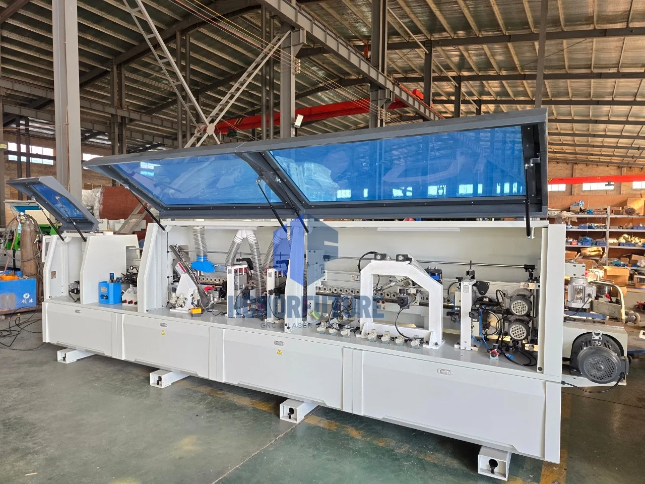 Easy Operation Automatic Edge Banding Machine with PRE-Milling Corner Rounding Engine Motor Core Components