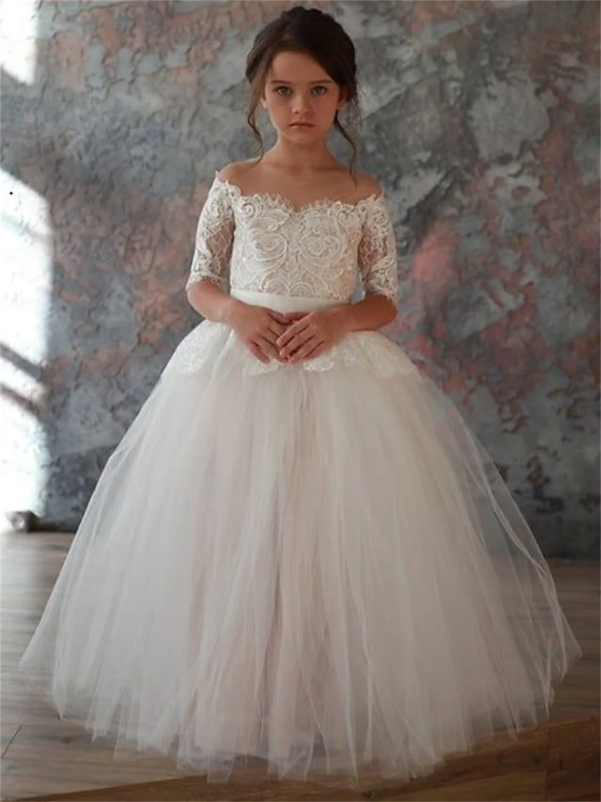 

White Fluffy Flower Girl Dress Wedding Tulle Lace One-line Shoulder Half Sleeve Child's Gowns First Eucharist Ceremonial Dress