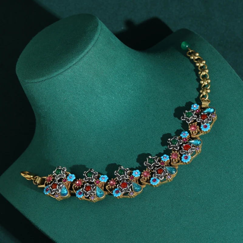 

Vintage Red And Green Glaze Beads Charm Bracelet Blue Crystal Jewelry Candy Design Luxury Girls Antique Gold Plated Art Deco New