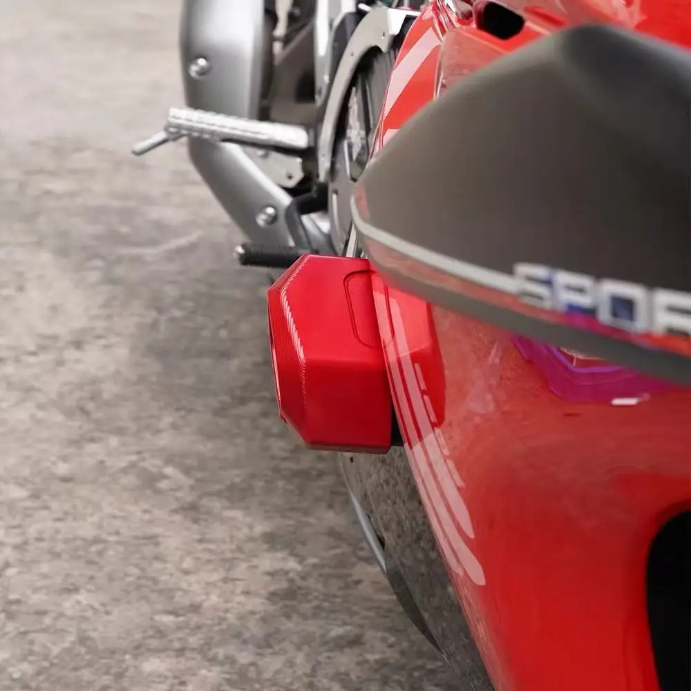 

For VOGE RR660S, the accessory that provides an aluminum protection block for the vehicle body to prevent impact.