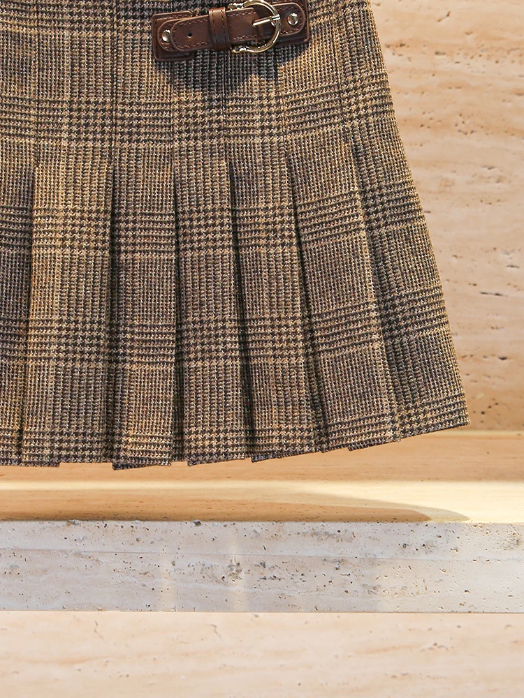 تنورة قصيرة مطوية عالية الخصر من إم هوم نان يو بنمط مربعات صغيرة على طراز الكلية للنساء من ألياف البوليستر