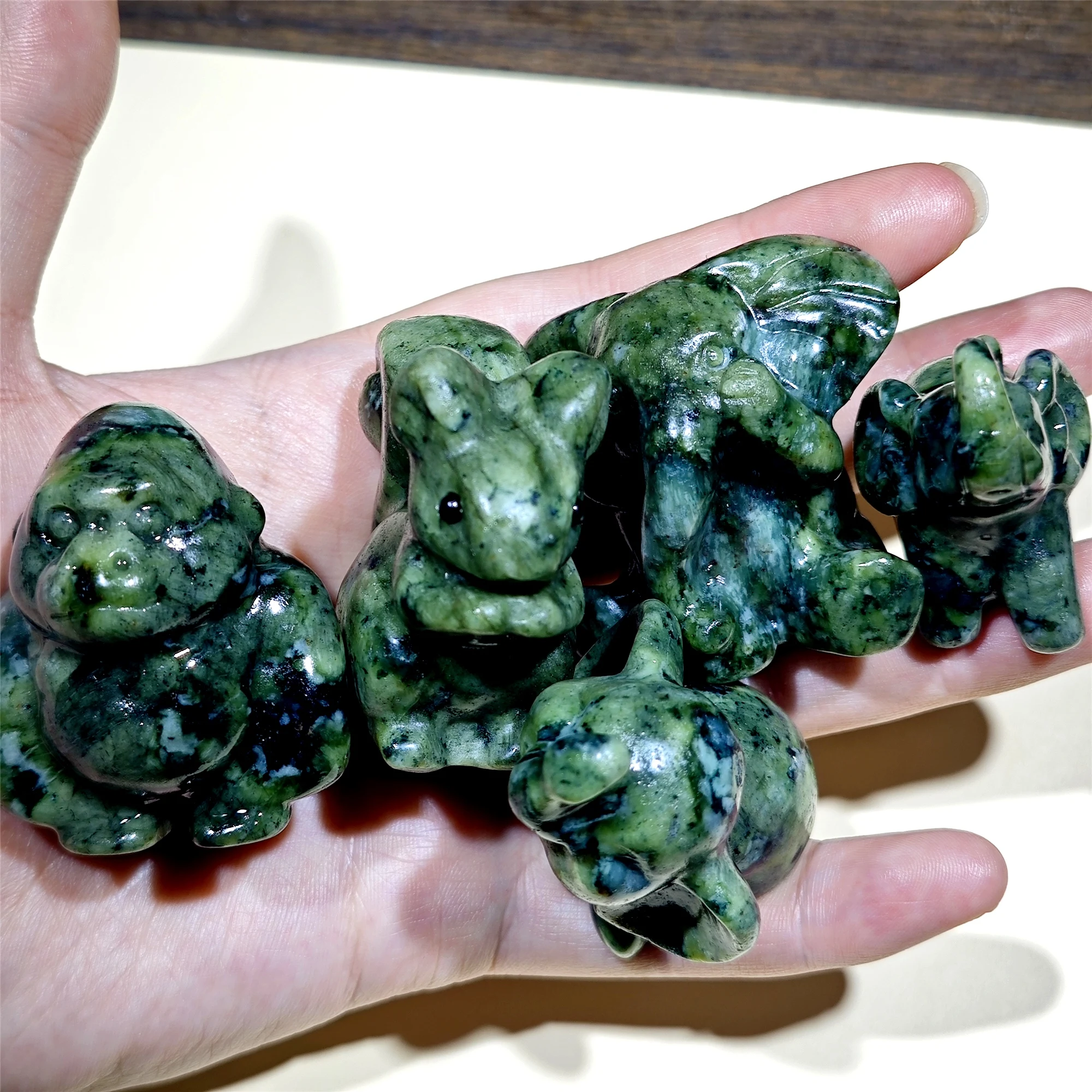 Natural Serpentine Animal Carving Hand-Carved Gemstone Figurine Reiki Healing Chakra Meditation Home Altar Decor Gift