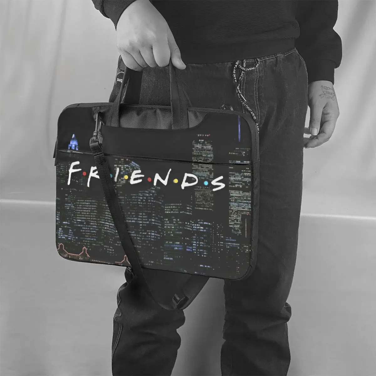 Friends Laptop Bag Case Protective Vintage Computer Bag Bicycle Crossbody Laptop Pouch