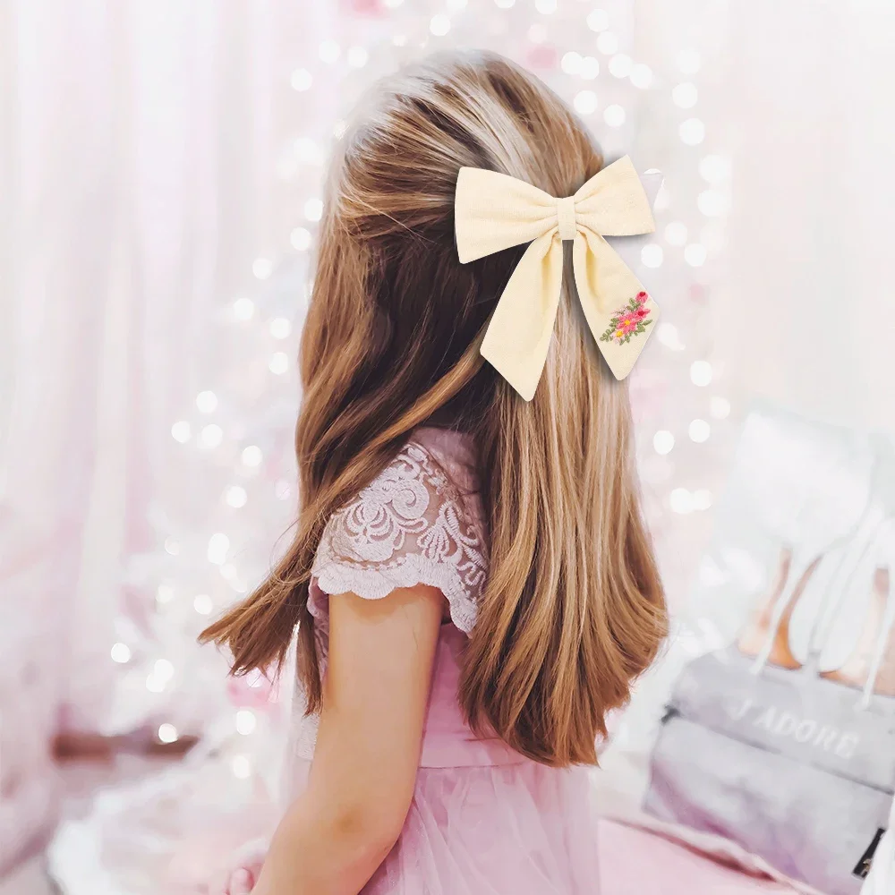 Pinces à cheveux papillon brodées pour bébés filles, épingle à cheveux avec nœud papillon solide, barrettes faites à la main, coiffure pour enfants, vêtements de sauna pour enfants, cadeaux