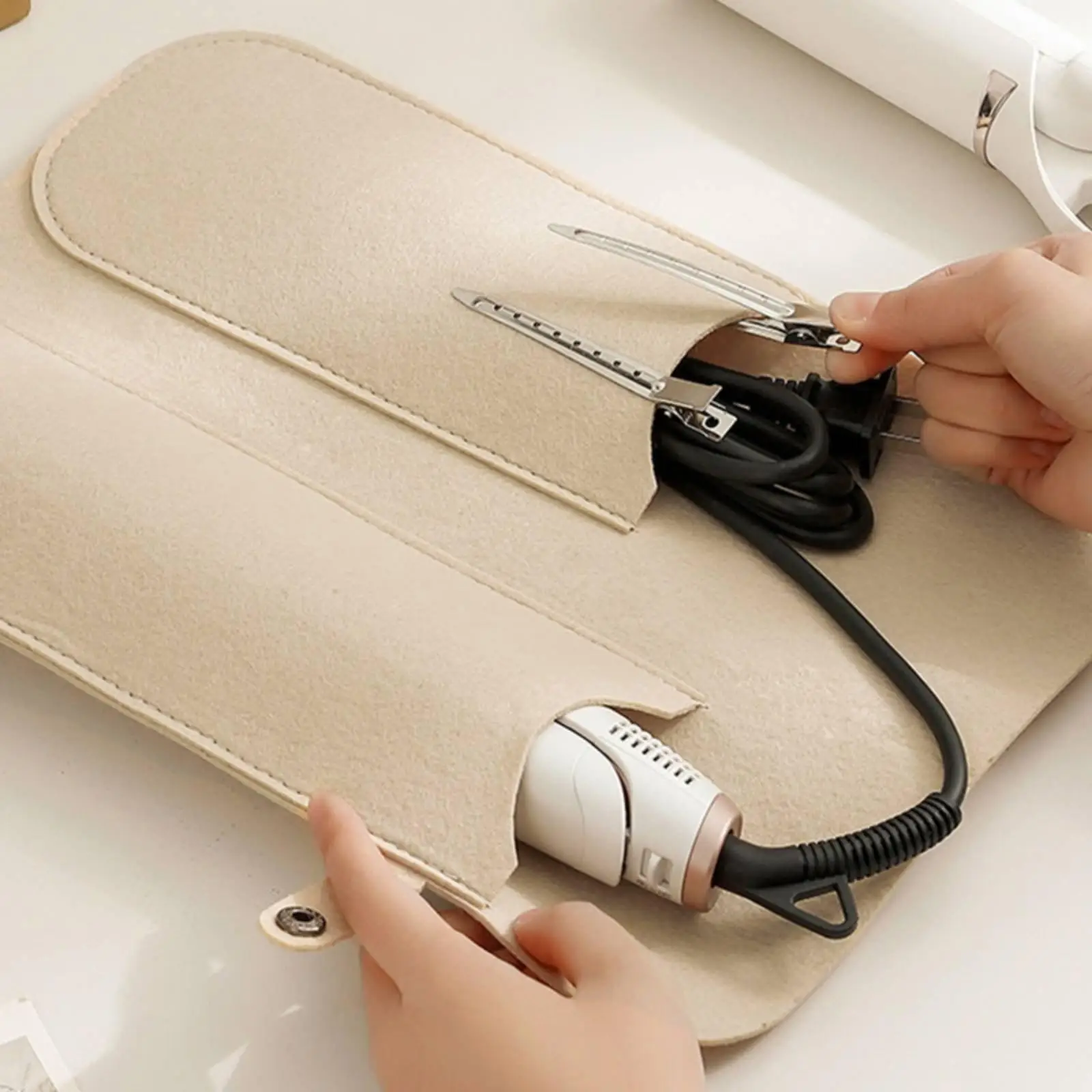 Heat Resistant Styling Tool Bag Protects Countertops Waving Iron Travel Case