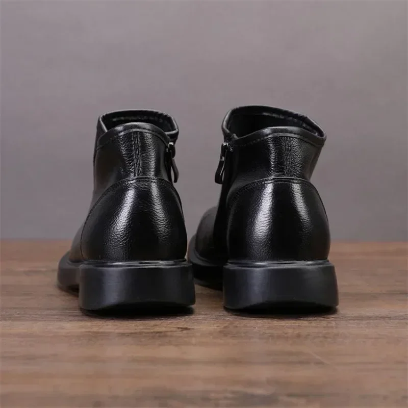 

Мокасины, мужская повседневная обувь, черные мягкие ретро-новые обычные дешевые распродажи, трендовые мужские кожаные туфли челси 2025, удобные