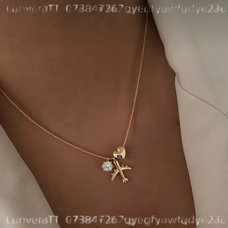 1pc Women Simple Necklace Elegant Mini Airplane Heart Design Collarbone Chain Jewelry for Music Festivals Daily Wear