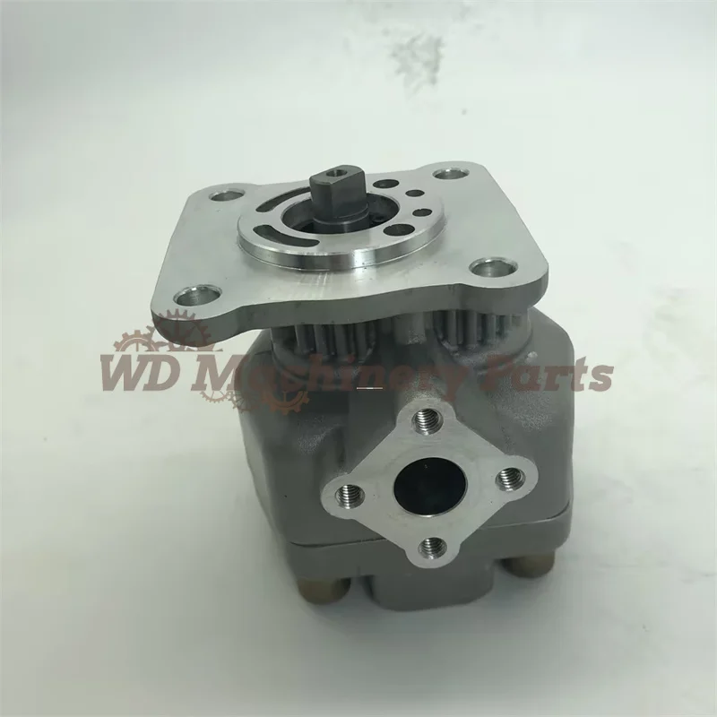 Hydraulic Oil Pressure Pump 67810-76100 for Kubota B8200 Engine V1505