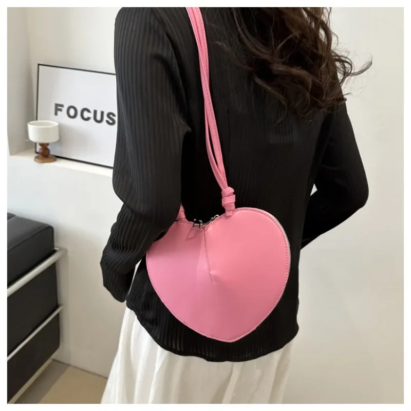 Peach Heart Cute Personality Tide Crossbody Women\'s Shoulder Bag 2024 New Fashion Subshell Love Solid Color Small Shoulder Bag