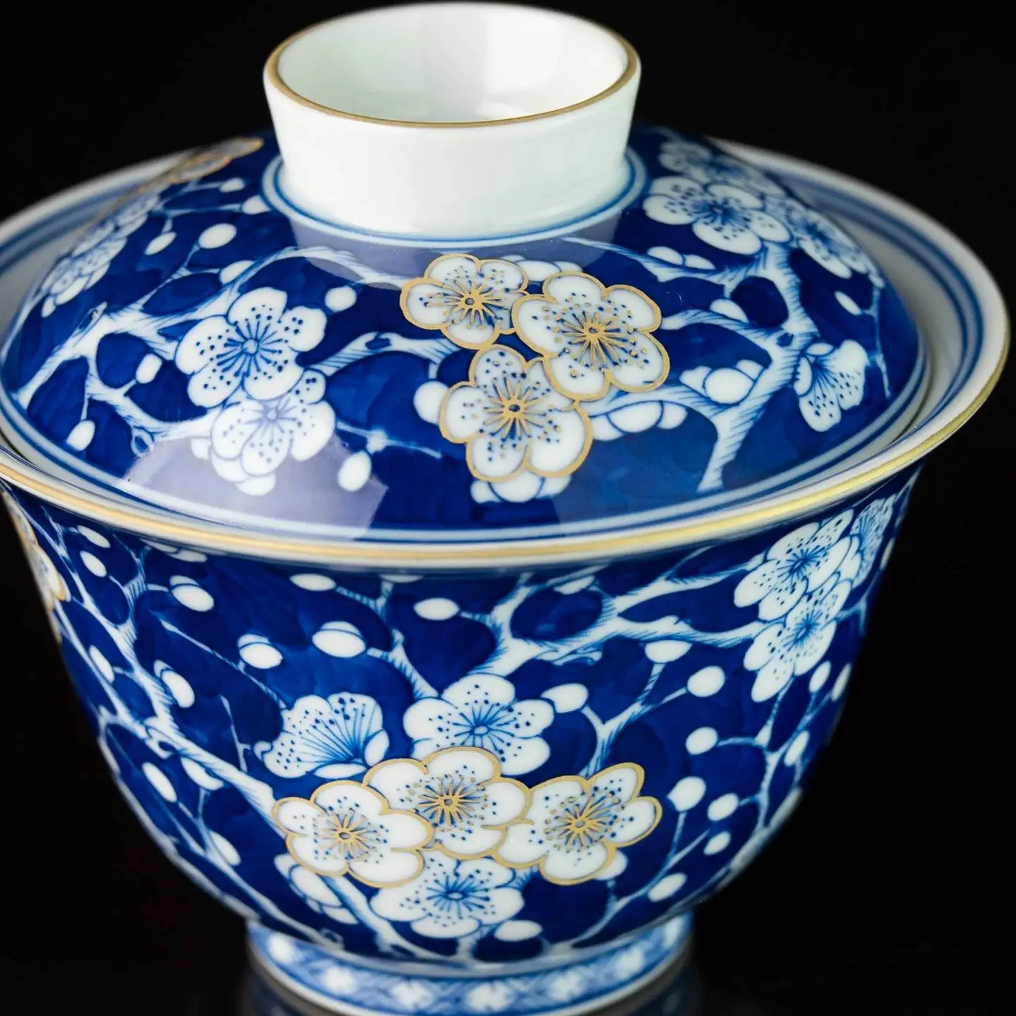Sacred Mountain Jingdezhen Blue And White Ice Plum Gold-Decorated Lid Hand-Painted Set Handmade Ceramic Bowl Tea Cup