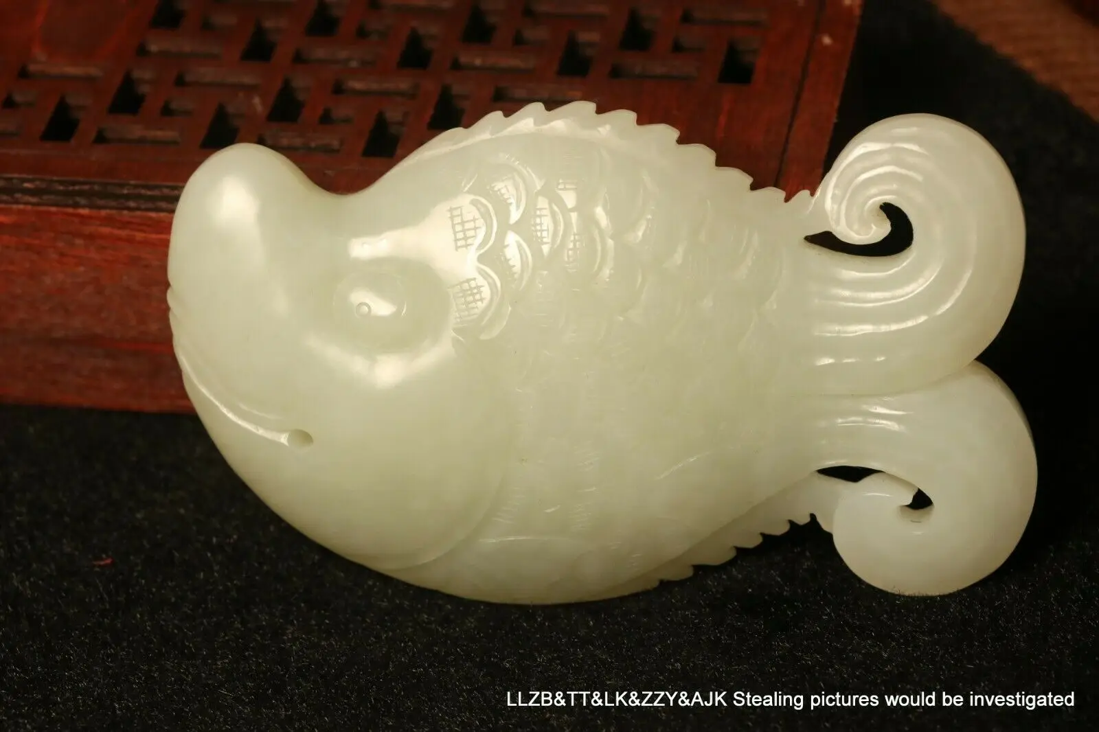 Chinese Vintage Hetian Jade Wealth Rich Symbol FISH Totem Carving Hand Prayer LZ Timestown 20201126A