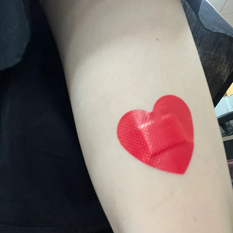 

10 шт. самоклеящиеся пластыри для ран в форме сердца, марлевая подушечка для первой помощи, гидроколлоидная повязка, повязка в форме сердца