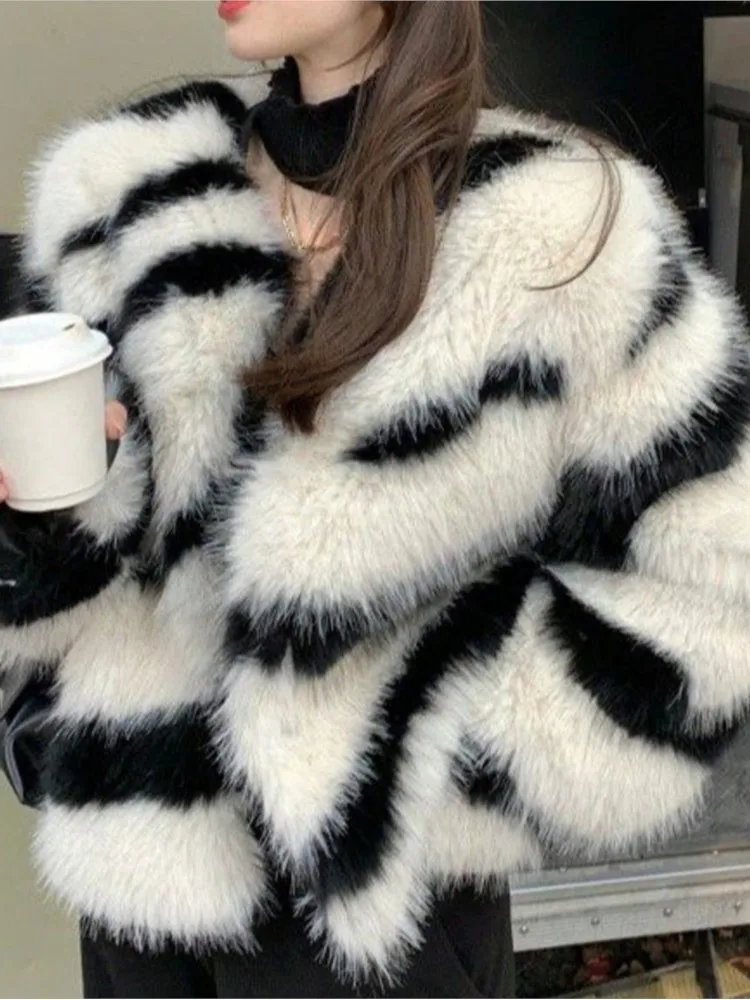 

Fall Winter Women Short Faux Fur Coats Fashion Elegant Long Sleeve Casual Animal Print Zebra Coats Female Vintage Christmas New