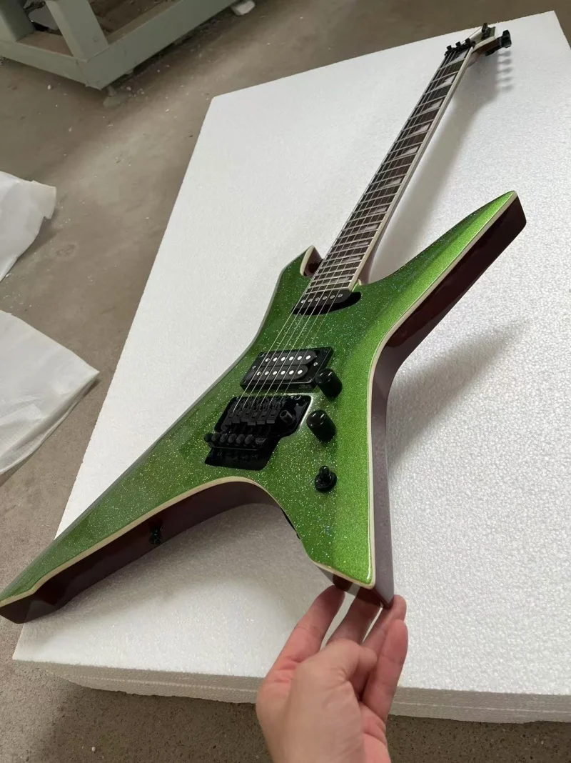 Custom 6-string special shape electric guitar，Shiny top，Black hardware，Floyd rose bridge,Live photo，Free delivery
