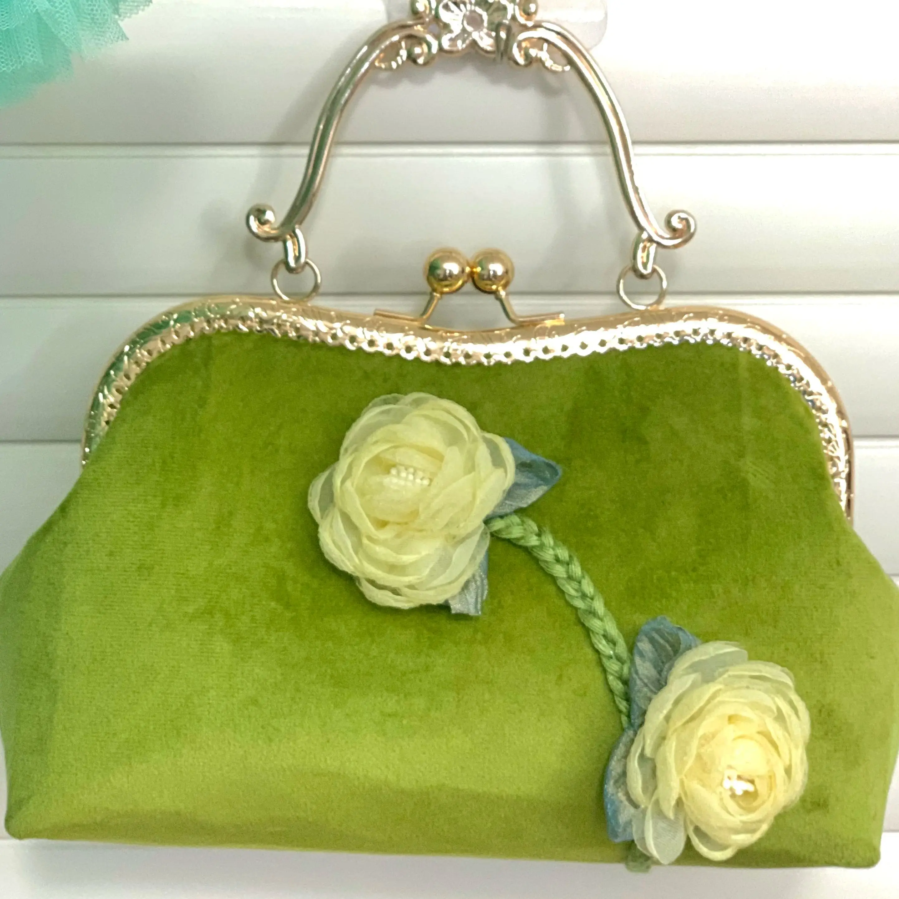 

Lost in Vintage Green Bag Velvet Soild Tulle Flowers on Purse Clutch Handbag Metal Frame Evening Clutchmultifunc 28x8x15cm