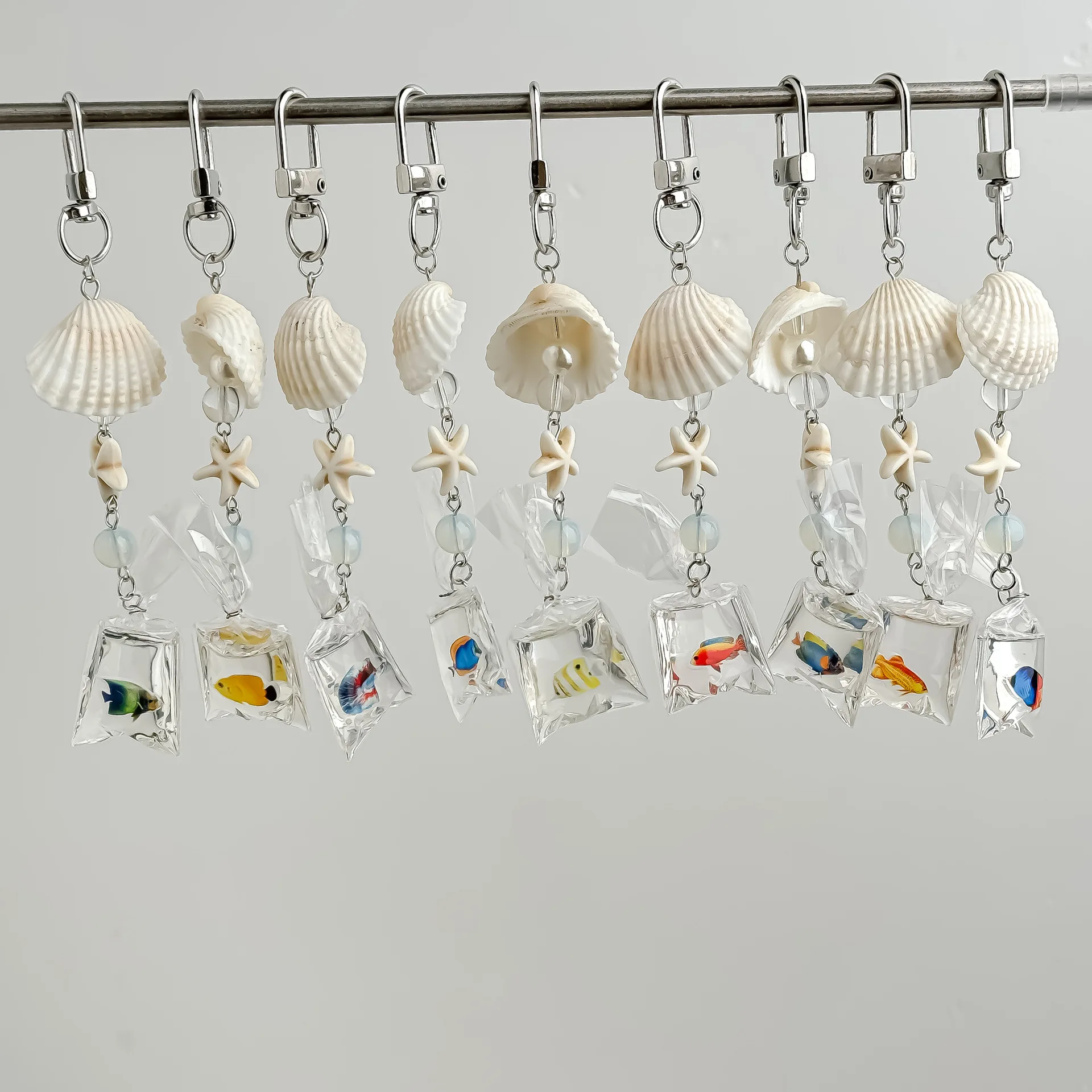 Handmade Ocean-Themed Tropical Fish Phone Charm, Natural Seashell Pendant, Keychain & Bag Charm for iPhone Samsung Huawei