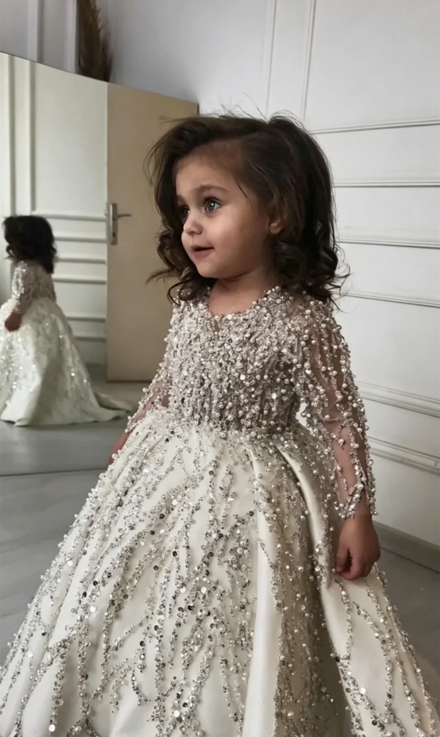 Shiny Flower Girl Dresses For Wedding Full Sleeves Sequin Floor Lenght Kids Party Birthday Dress First Communion Gown Custom image 4