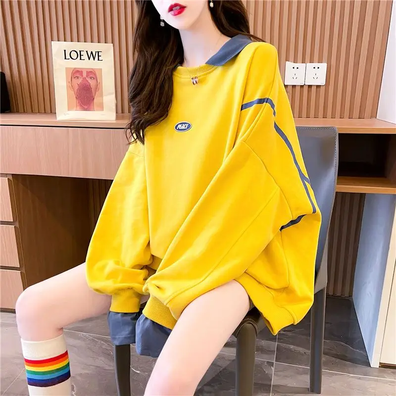 2023 New Spring and Autumn European Edition Loose Oversize Street Style Polo Collar Color Block Fabric Fake Two Piece Sweater
