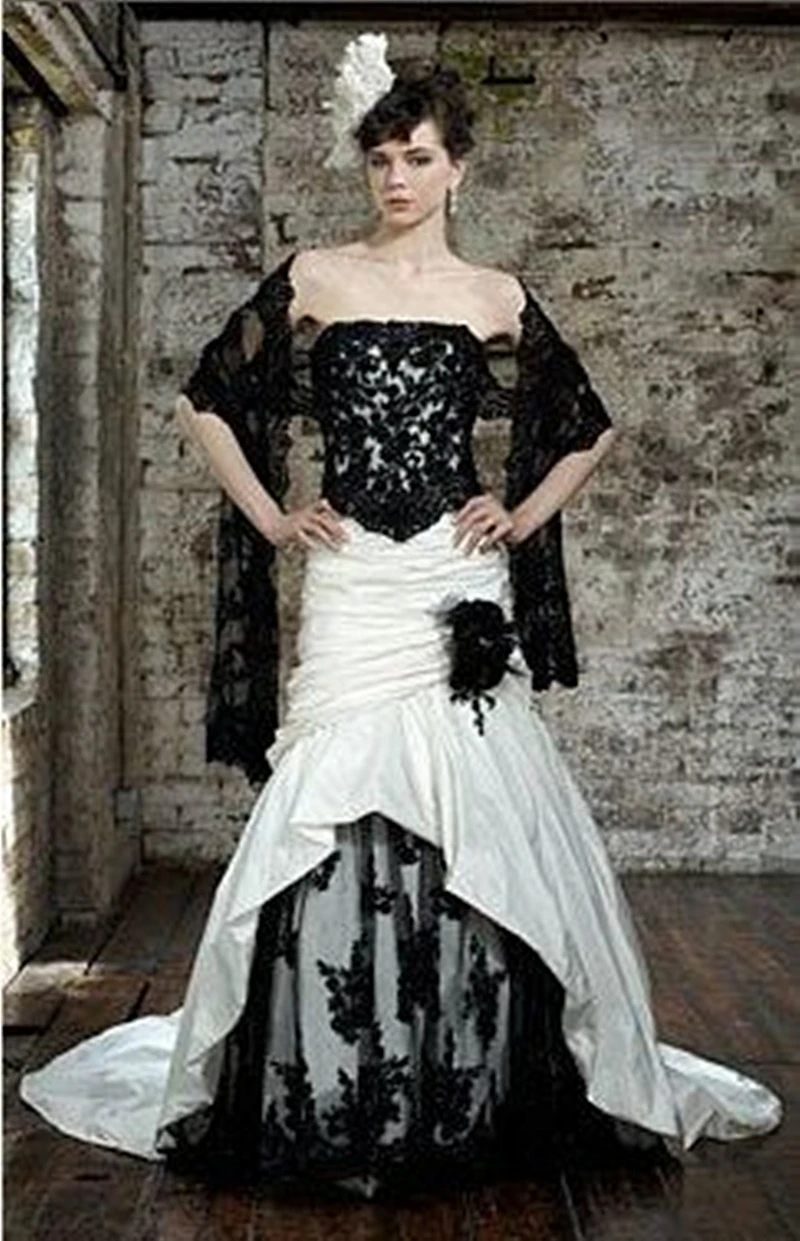 White and Black Gothic Wedding Dress With Lace Shawl 2026 Court Train Pleats Ruched Mermaid Long Vintage Bridal Gown Customized