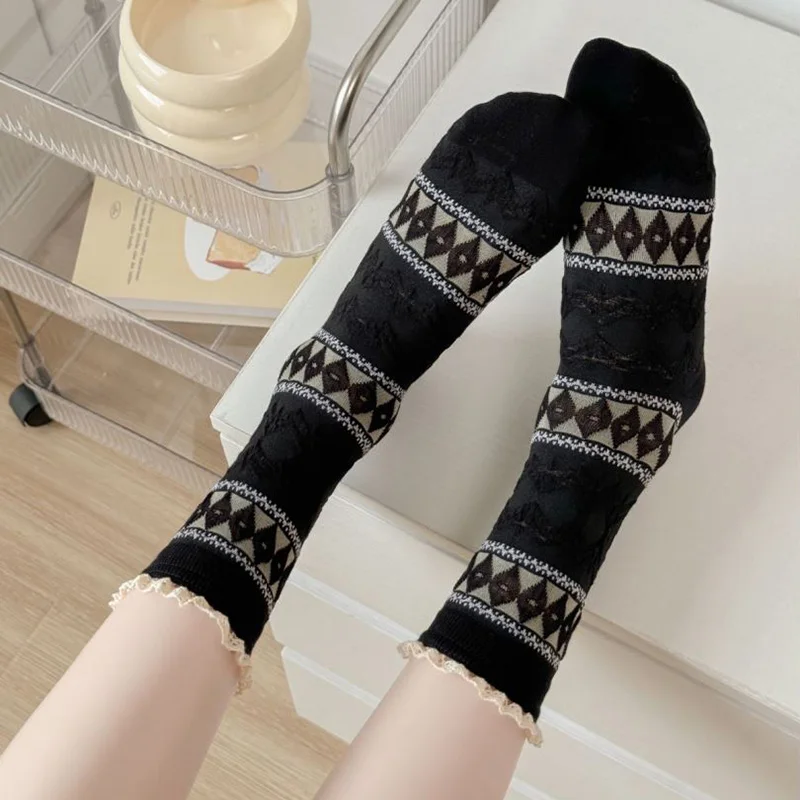 5 Pairs Lot Lacework Frilly Ruffle Striped Socks High Quality Lady Girl Geometric 3D Textured Socks Harajuku Retro Women Socks