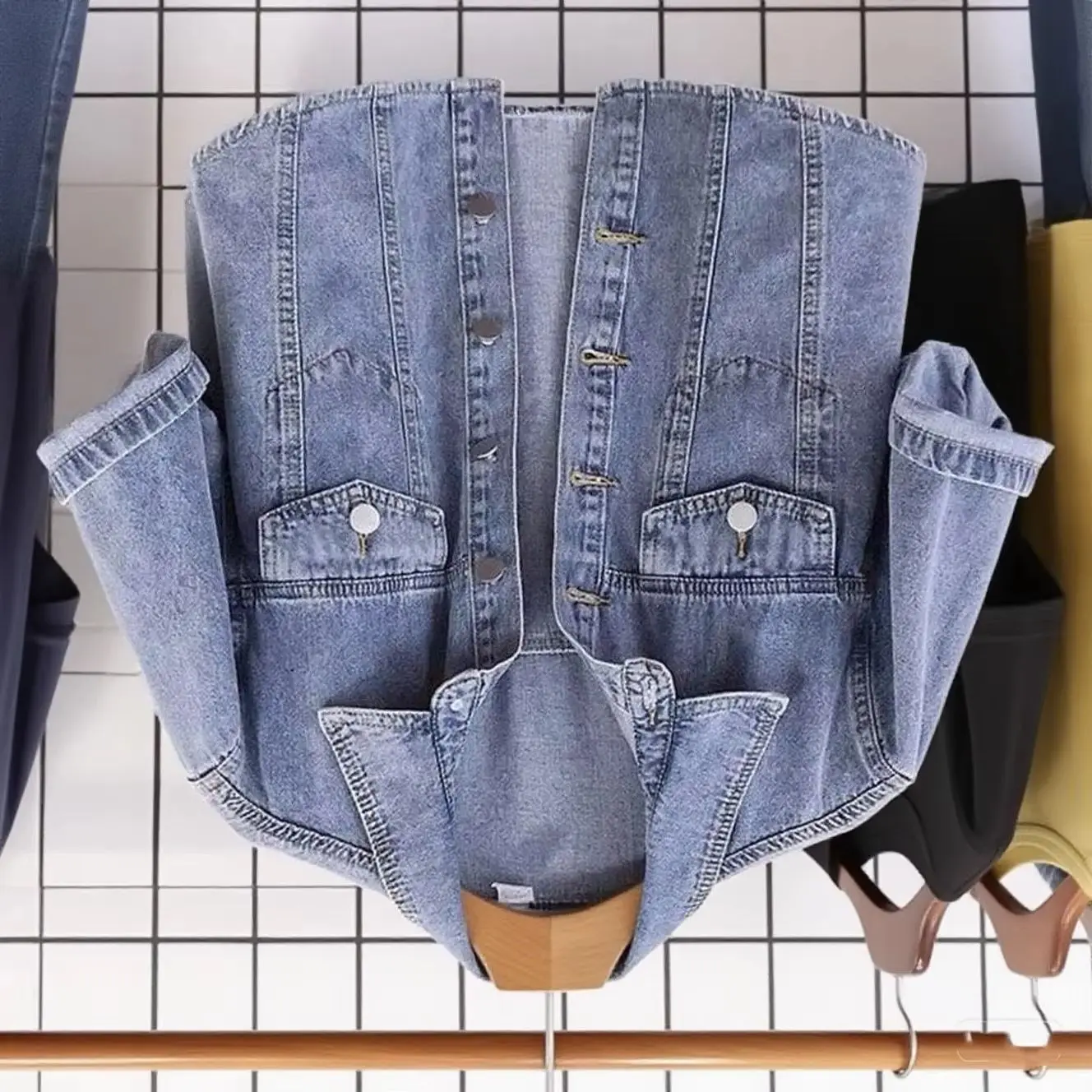 

Women Denim Jacket Cropped Denim Jackets Lapel Button Down Trucker Jean Jackets 2025 Short Sleeve Casual Feminine Denim Coat