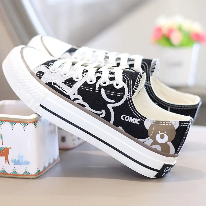 Winnie pooh Summer New Style Shoes High-top Canvas Shoes Men\'s Fashionable Korean Shoes For Couple Students women Casual shoes