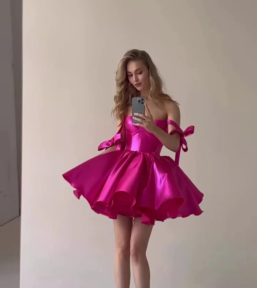 

Customized A Line Mini Prom Dresses Bow Straps Draped Satin Sweetheart Graduation Party Ball Gown Short Cocktail Evening Dresses