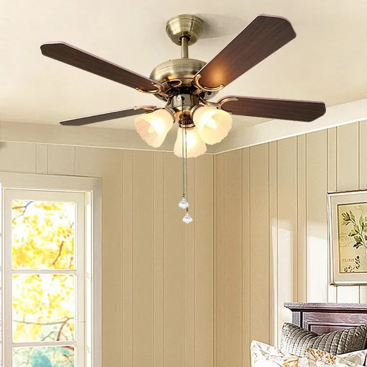 غرفة نوم مضيئة بأربعة شفرات، حامل سقف بمحرك تيار مستمر ذكي حديث، مروحة سقف ذكية تعمل بالتحكم عن بعد مع ضوء