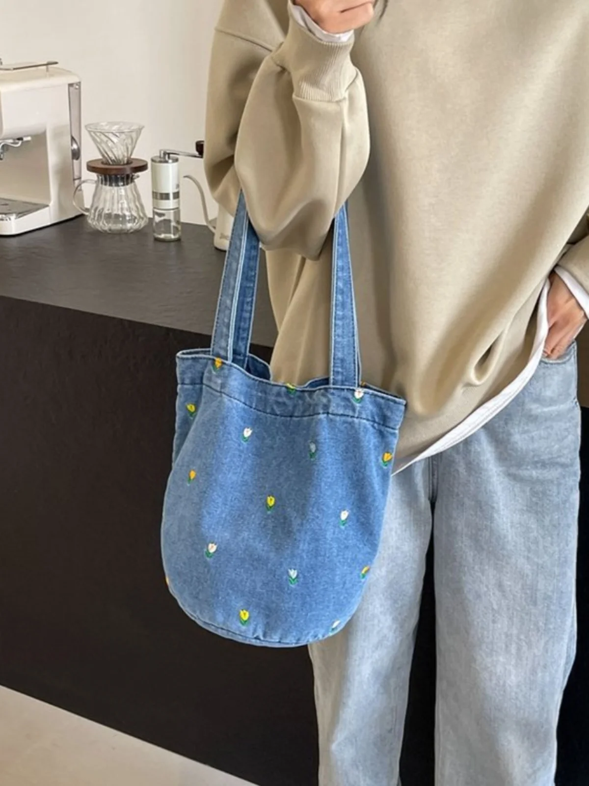 

Большая вместительная холщовая сумка-ведро для воды, женская джинсовая сумка с вышивкой, универсальная сумка через плечо для повседневного использования