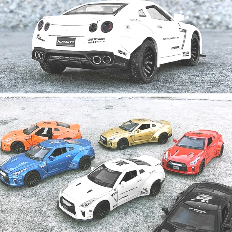 

1:32 GTR Racing Model Dongying Ares Alloy Pull Back Sound and Light Car Toys Collectible Gifts