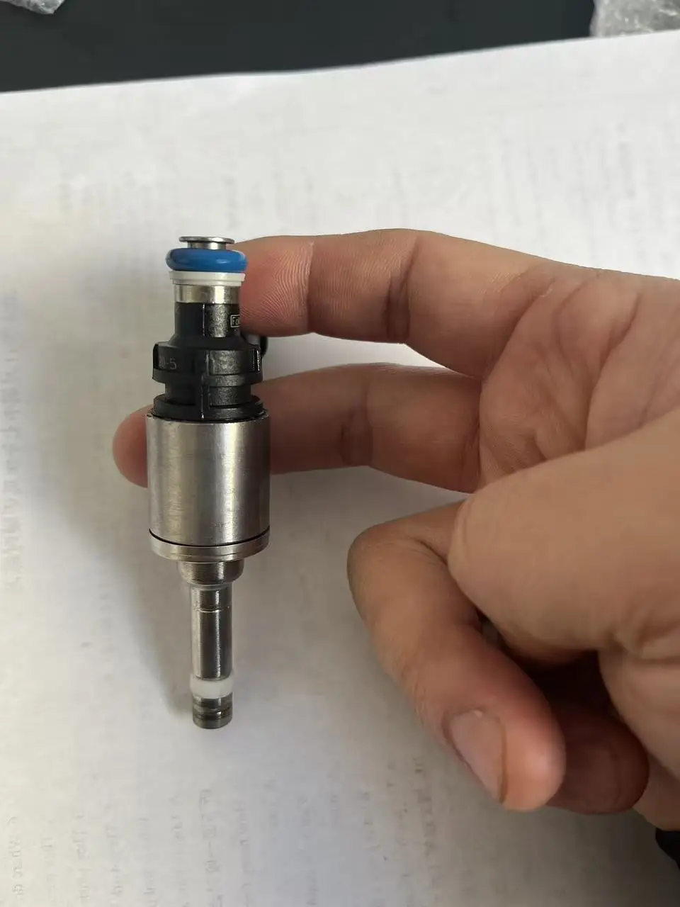 4/6Pcs Fuel Injector Nozzle For Ford Flex Taurus,Lincoln 2010 Mkt 3.5L OE No.:0261500071,AA5E-9F593-CA
