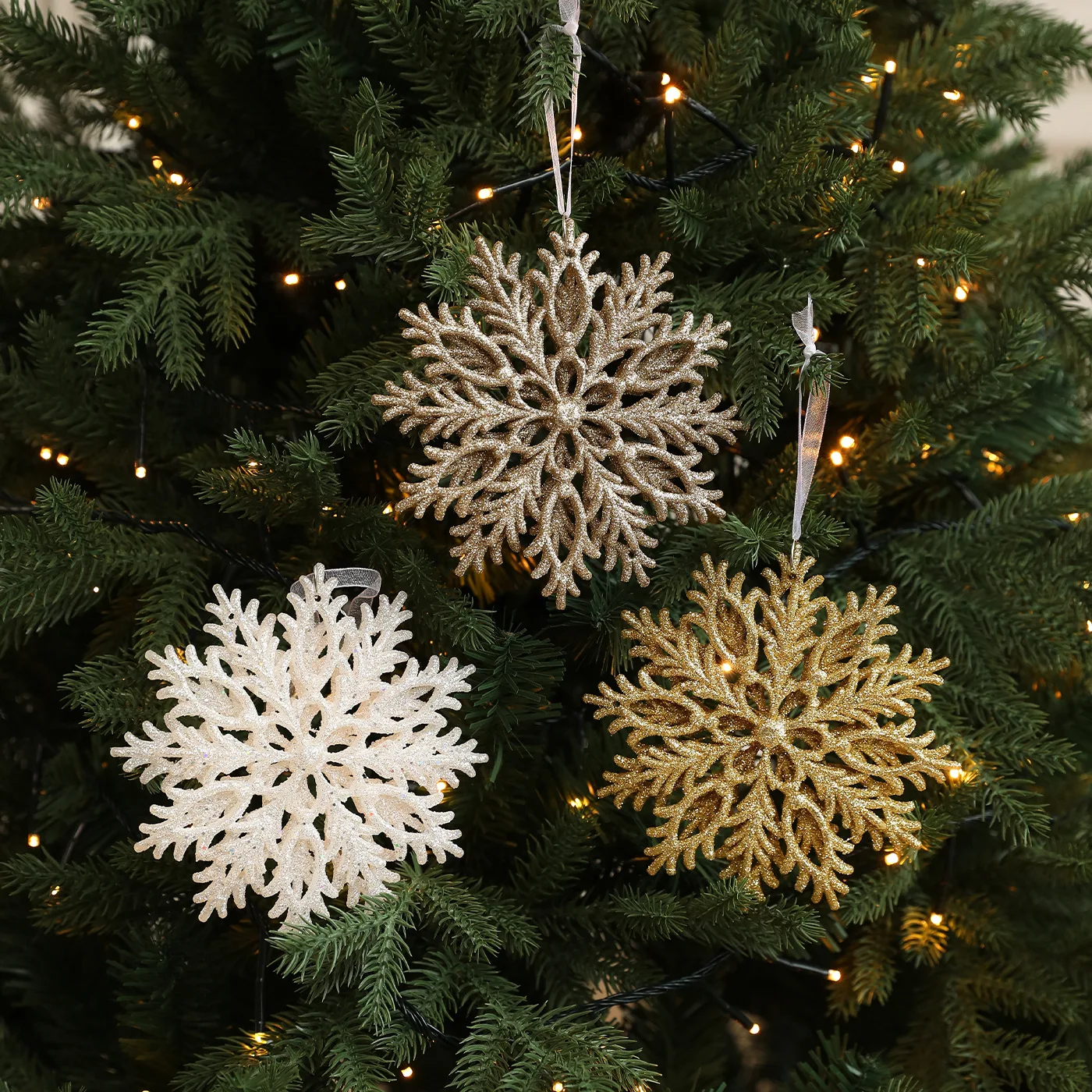 

Christmas Tree Hangings Sticky Powder Gold Dust Snowflake 3D Hollow Plastic Double Sided Christmas Decoration Scene Arrangement