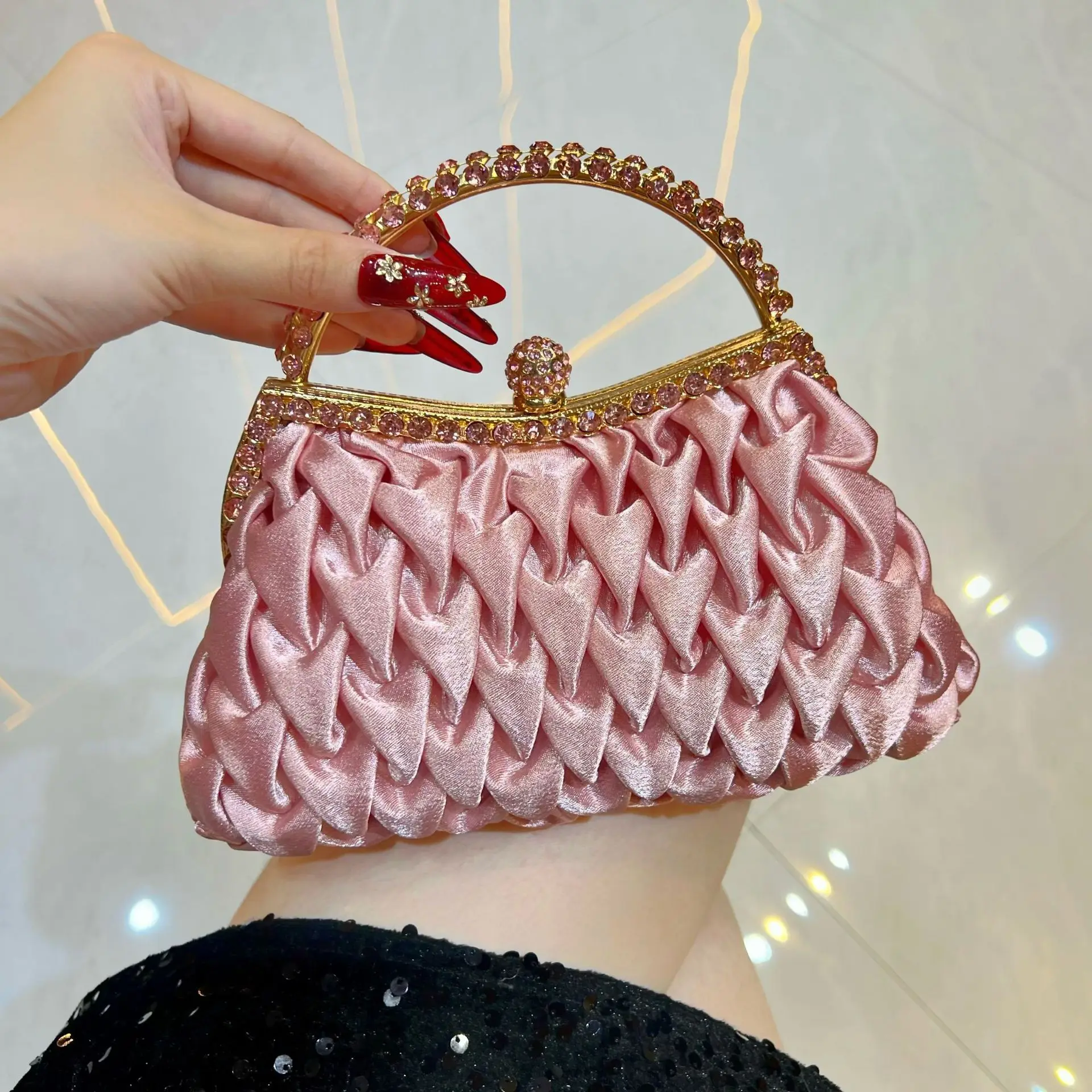 

Luxury Glitter Diamond Women Handbag Satin Pleated Evening Bag Crystal Rhinestones Clutch Purse Wedding Party Exquisite Bag