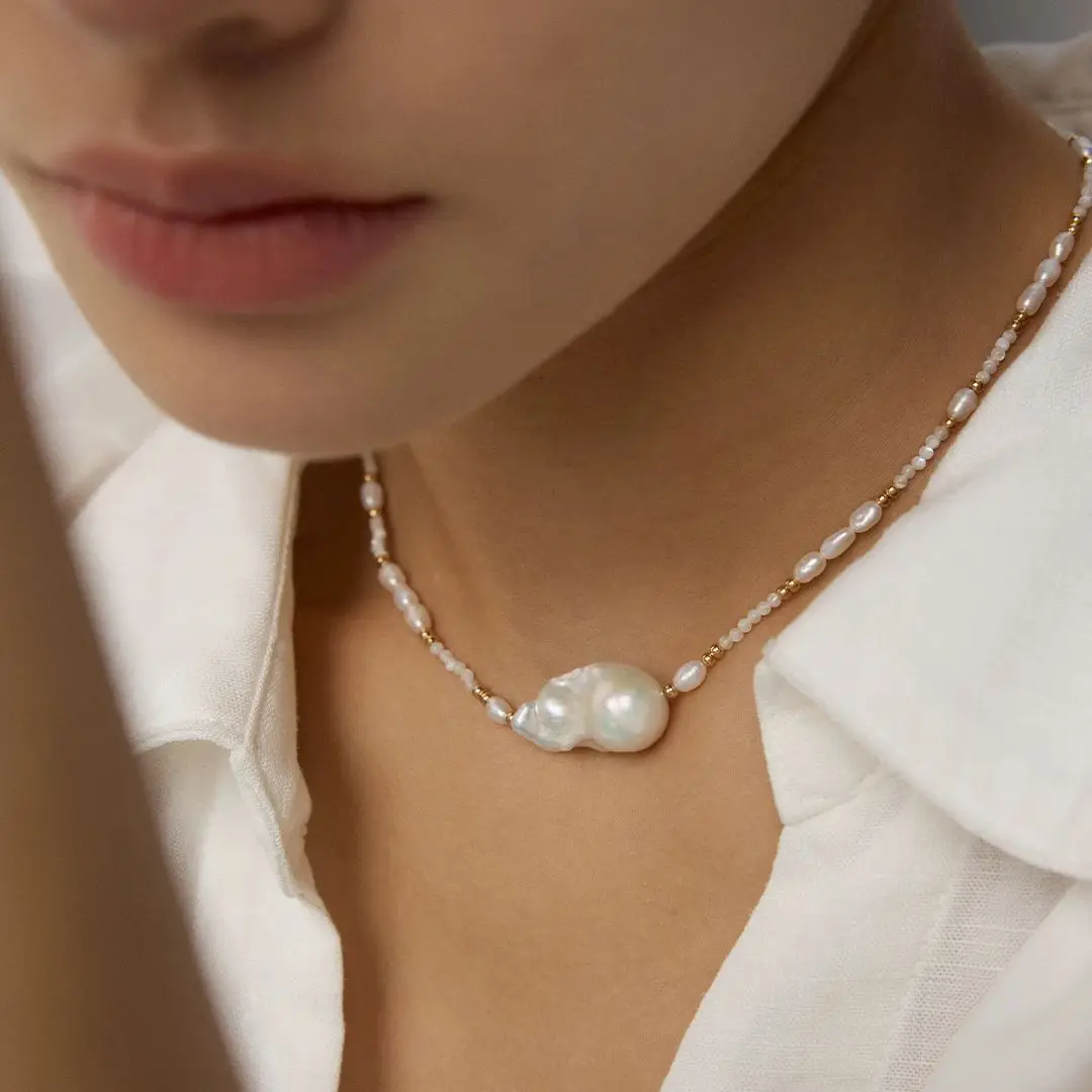 

Unique Baroque Pearl Necklace Nature Freshwater Pearl Choker With 18K Gold Plated Beads Pearl Jewelry For Women Christmas Gift