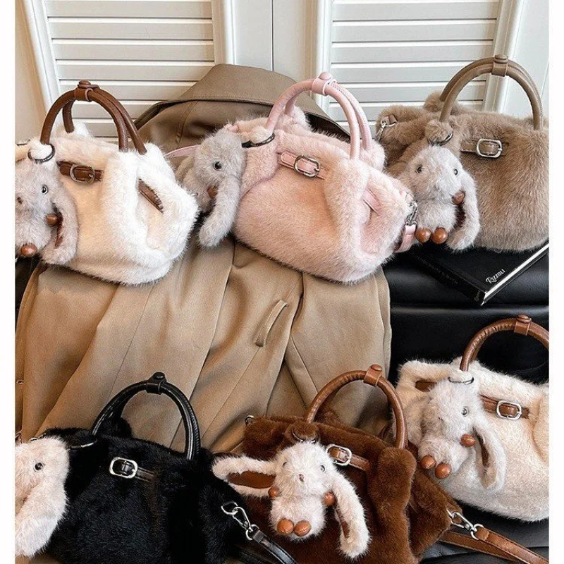 

Luxury Women's Shoulder Bag Crafted From Premium Leather Featuring Paris Style And Casual Elegant Vintage Look ​