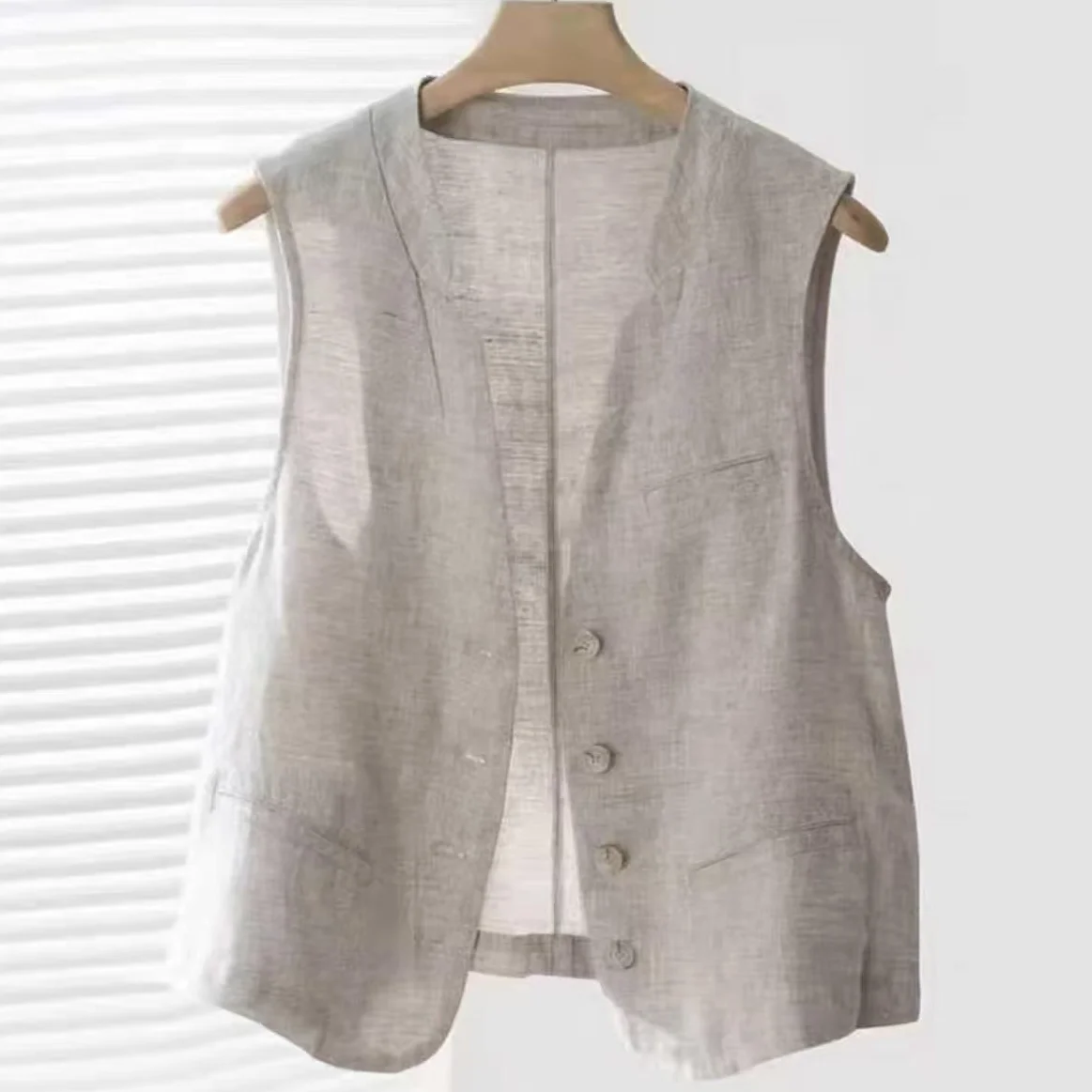Ladies Office Lady Simplicity Buttons Solid Color V-neck Sleeveless Top Tee Summer All-match Perspective Cardigan Women Clothes