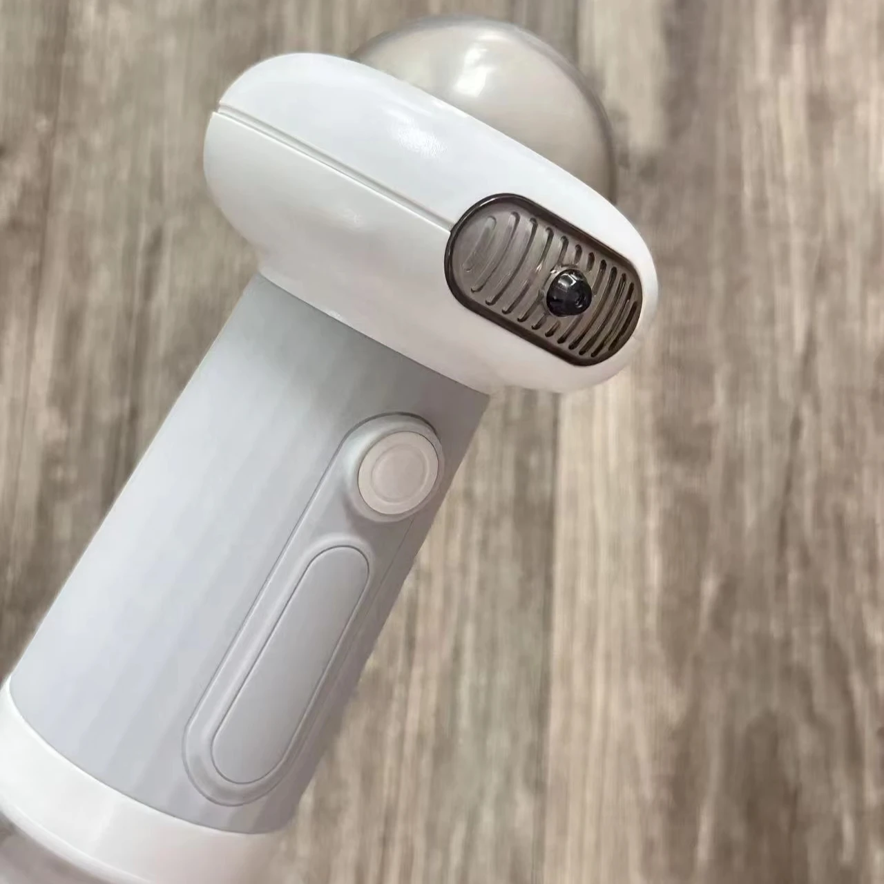 Product real-scene automatic pet shower foaming machine, electric bubble bath solution, pet small bathroom space