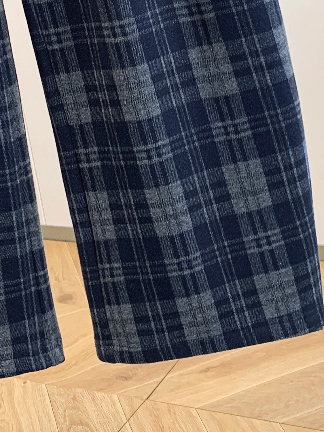 패셔너블한 체크 와이드 레그 팬츠 여성용 가을 2025 벨트형 탄력 허리 스트레이트 컷 출퇴근 다용도 나이프 팬츠