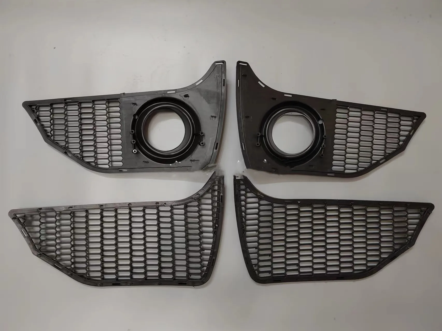 Front bumper fog light mesh grille frame for BMW 5 series E90 E60 E92 E93 modified M3 M5