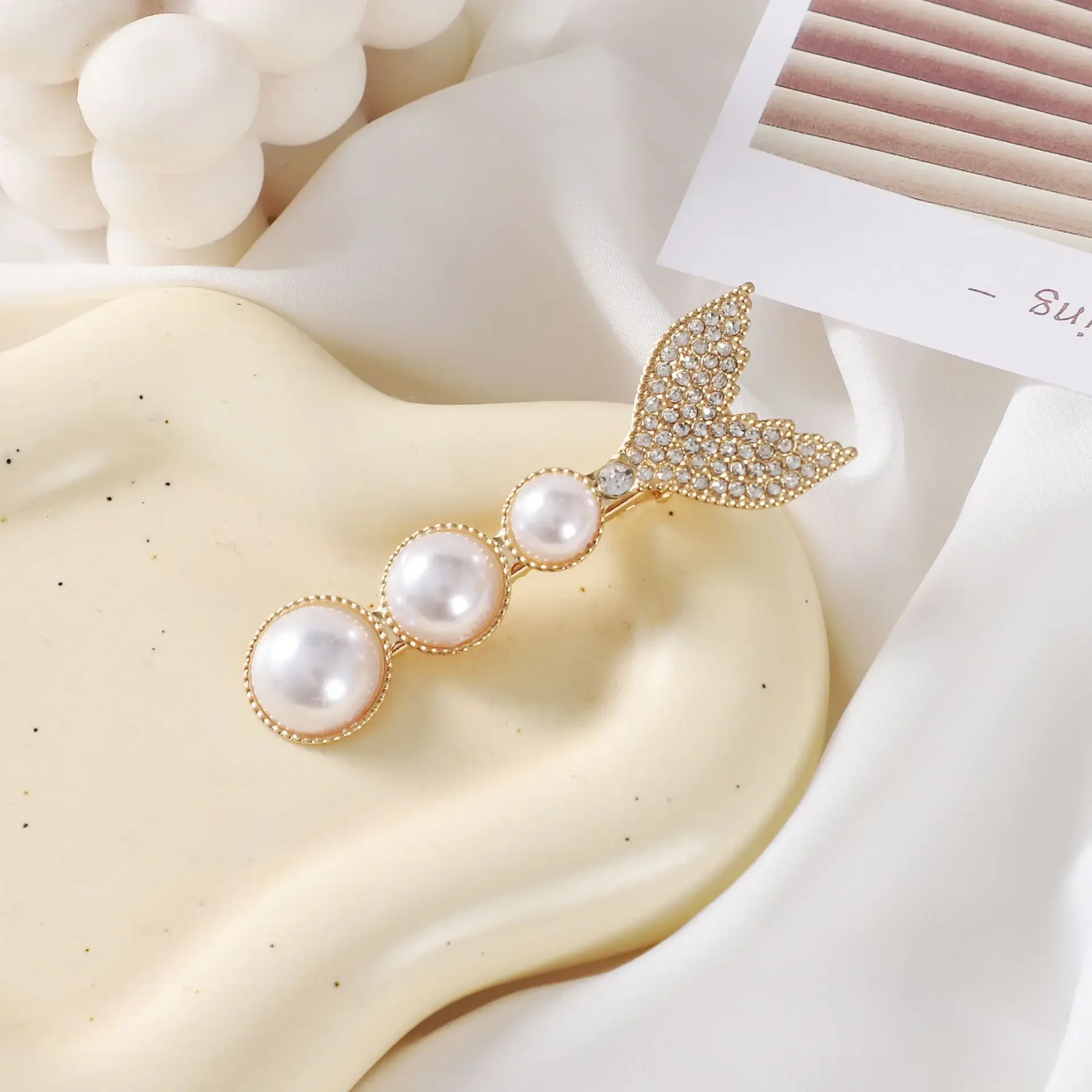 Pinza para el pelo grande con imitación de perla, diseño de cola de delfín, para mujer, con cristales, pinza de cocodrilo, horquilla lateral, accesorio para el cabello, joyería.