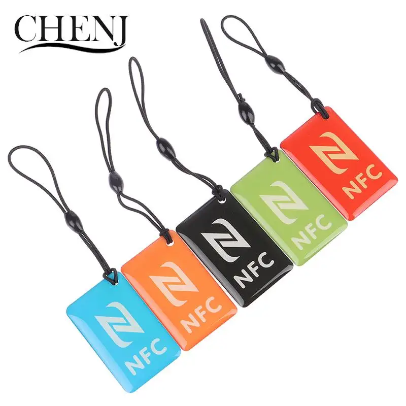 NFC adhesive dripping card NTAG213 Smart Card 148bytes For All NFC Enabled Phone Smart Business Card