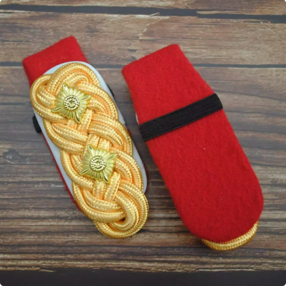 أداء فرقة الكتف الأمنية ذات الرتبة العسكرية المنسوجة يدويًا