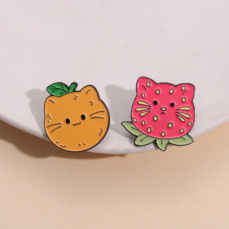 Custom Animal Fruits Esmalte Pins, broche bonito do gatinho dos desenhos animados, emblemas de lapela, chapéu mochila, abacate Melancia Joias Presentes, Atacado